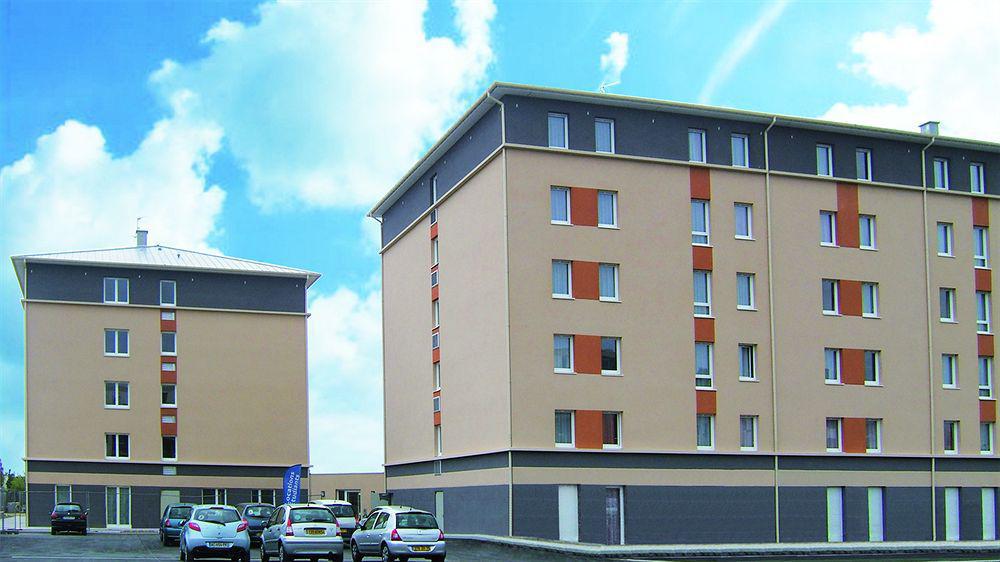 เซฌูร์ แอนด์ อัฟแฟร์ ก็อง เลอ โคล โบมัว Aparthotel ภายนอก รูปภาพ